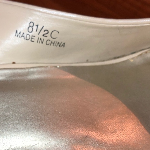 Cream kitten heel wedges - Picture 3 of 3